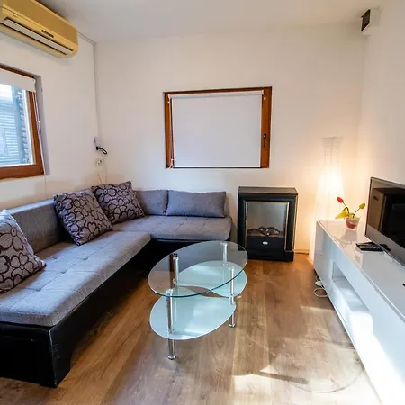 Charming Little Nature House In Terme Banovci Holiday home Verzej